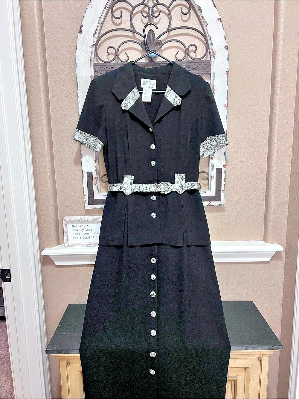 Julian Taylor New York 2-Piece Skirt Suit Black Size 12